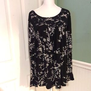 Bishuige 2X Black White Floral Long Sleeve Top Shirt Lace Front Top Any Season